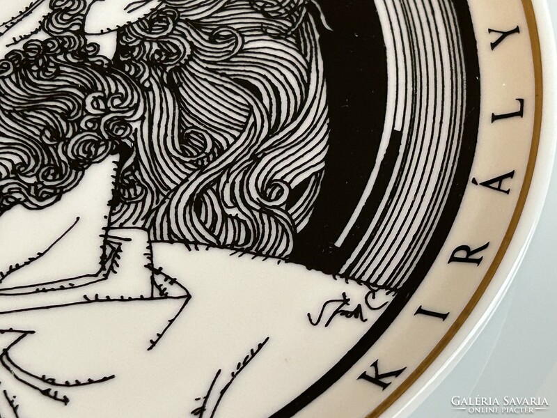 Hollóházi Szász Endre által tervezett Szent István királyt ábrázoló porcelán falitányér