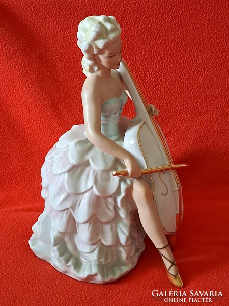 Hibátlan! Lippelsdorfi csellós hölgy német (GDR) porcelán figura