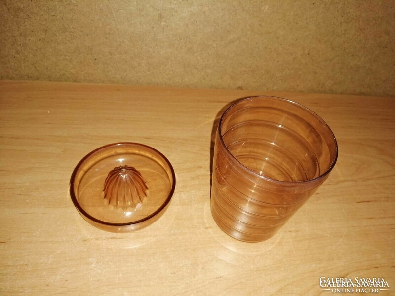 Retro műanyag citromfacsaró pohárral - 11 cm magas (26/d)