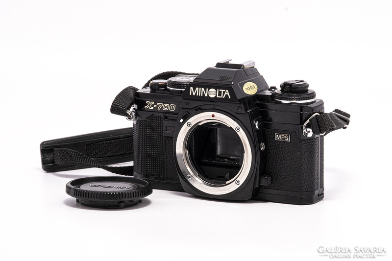 Minolta X-700 filmes fényképezőgép.