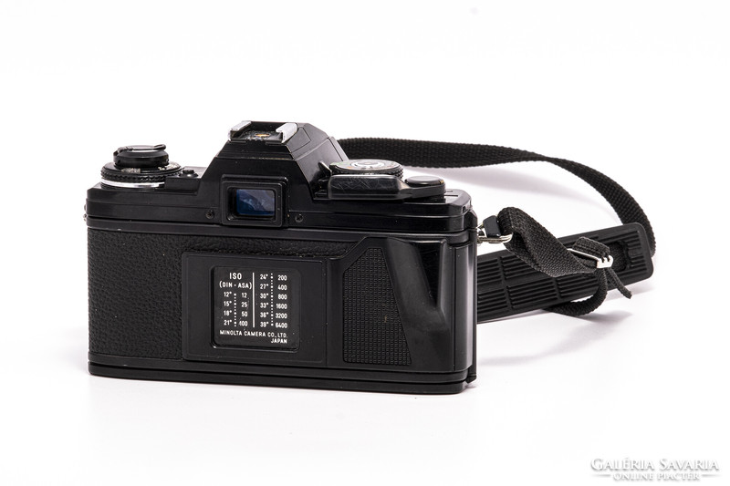 Minolta X-700 filmes fényképezőgép.