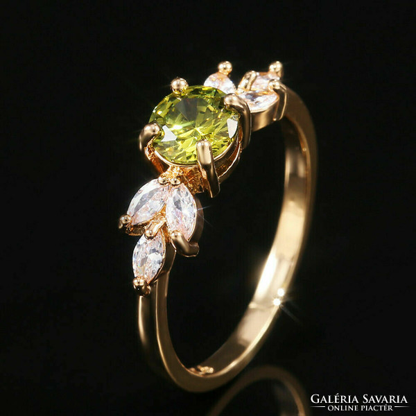 JAPÁN STÍLUSÚ KÜLÖNÖSEN SZÉP GYŰRŰ, OLIVA ÉS FEHÉR CIRKÓNIA KÖVES, 14 K. ARANYOZOTT