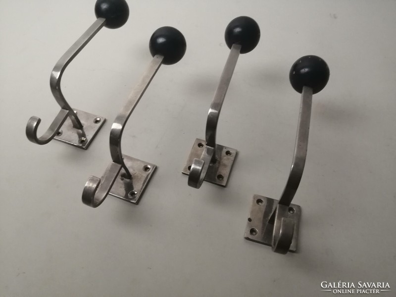 ART DECO RUHAAKASZTÓ  -  4 DB  -  BAUHAUS COATHOOKS