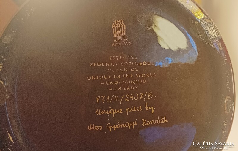 ZSOLNAY NAGY KÉTTÜZŰ EOSIN PORCELÁN VÁZA MESTERMŰ FESTŐ HORVÁTH GYÖNGYI DOLGOZÓ HÖLGYEK (R004)