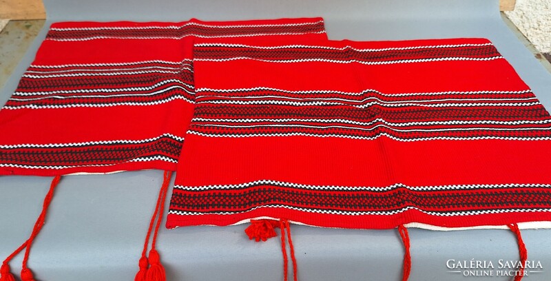 2 darab szőttes párnahuzat 51 x 40 cm.