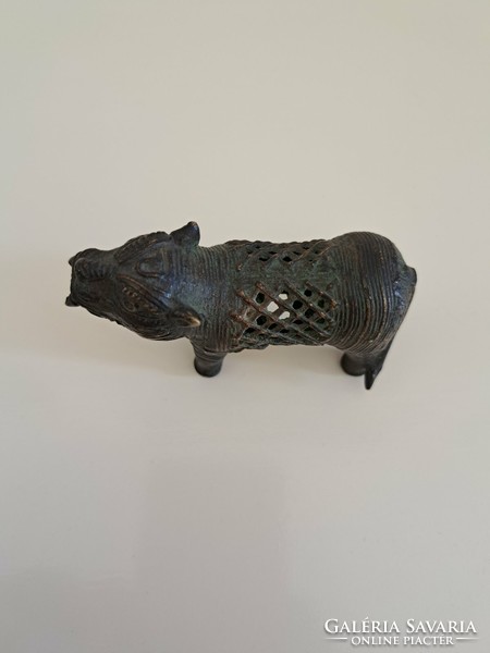 Antik indiai keleti bronz kis méretű tigris figura szobor
