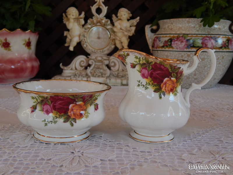 ROYAL ALBERT " Old Country Roses " teás süteményes készlet
