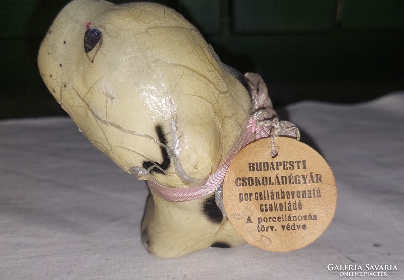 Régi, ritka, különleges  porcelán bevonatú csokifigura