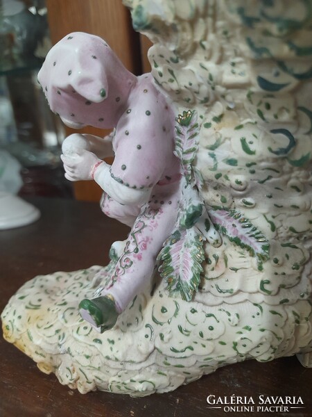 Alt Német,Germany Volkstedt Triebner Ens & Eckert 1877-1894 Porcelán Csizma Figurával.18.5 cm.