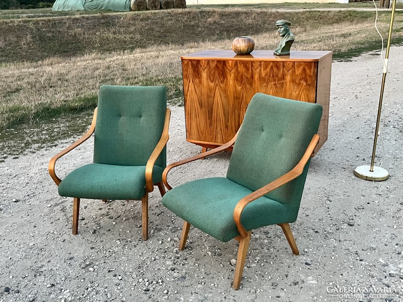 Csodaszép régi különleges karfáju fotel Armchair by Jaroslav Smidek for Ton, Czech Republic, 1960s