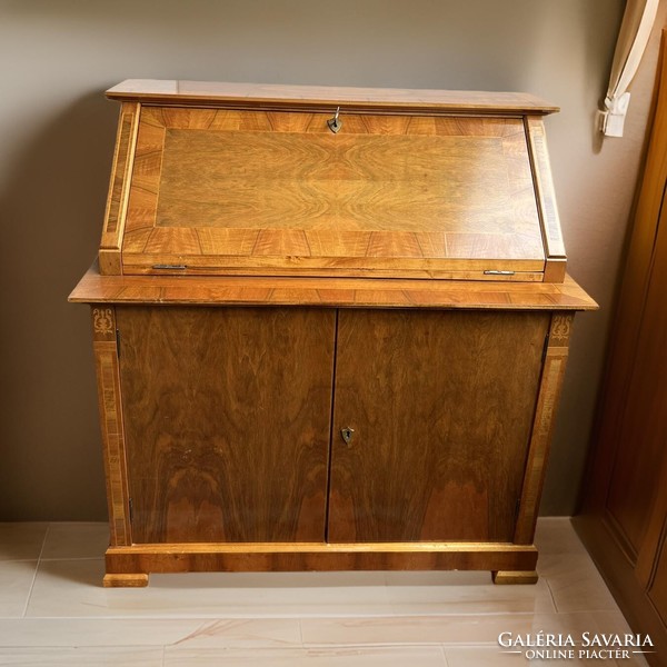 Biedermeier stílusú íróasztal szekreter