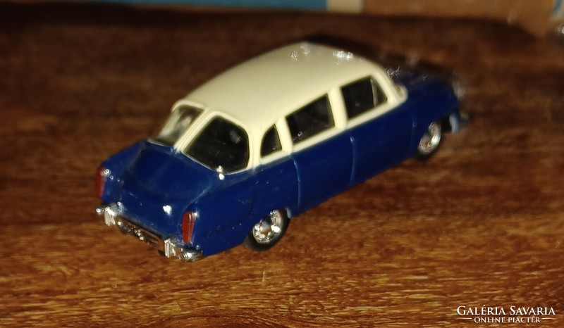 Tatra 603 modell