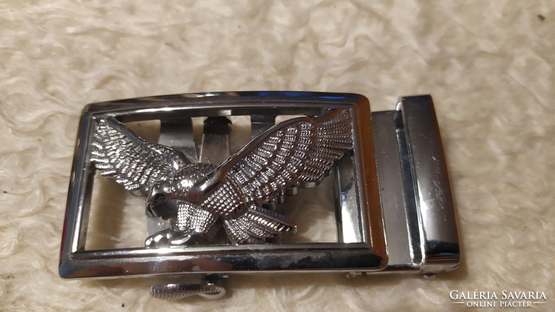 Fém sas övcsatt 8x4 cm