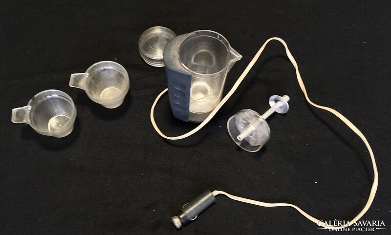 Régi és ritkán fellelhető ,Orosz, autós  szivargyújtós kávéfőző !