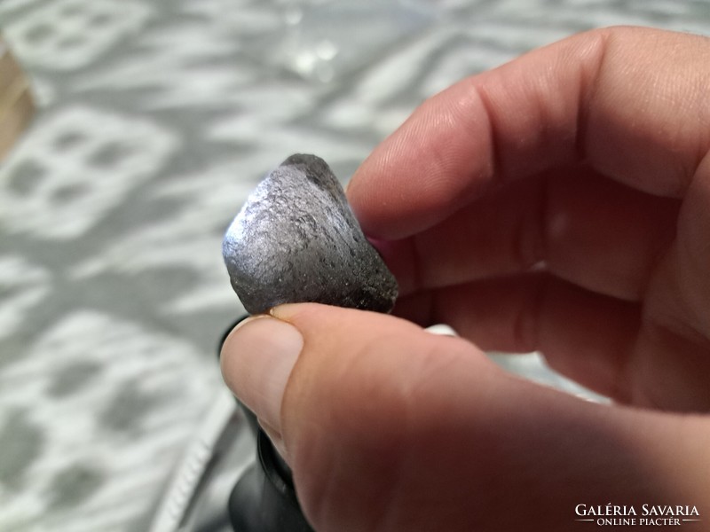 Kolumbianit Tektit meteorit 60 ct becsapódasi minta Kolumbia
