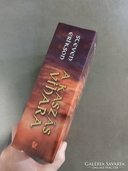 Steven Erikson - A kaszás vihara (2011)