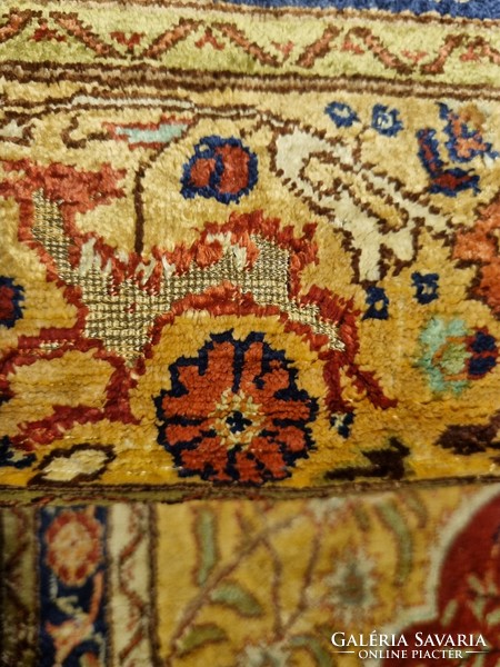 TÖRÖK KAYSERI 100% selyemszőnyeg, fémszálas részletekkel ,145x88 cm