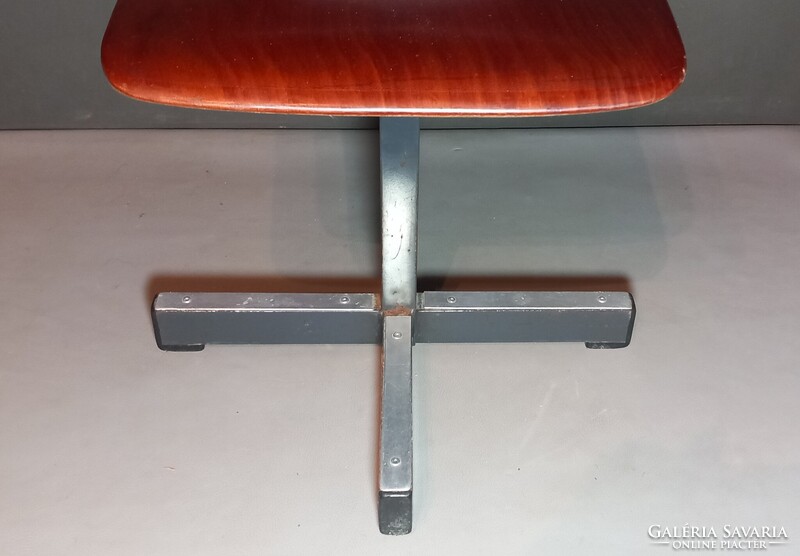 Mid century ikonikus Föltotto Pagholz szék ALKUDHATÓ design