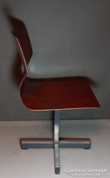 Mid century ikonikus Föltotto Pagholz szék ALKUDHATÓ design