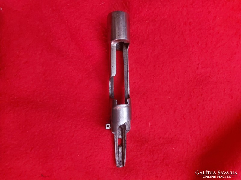 MAUSER ALKATRÉSZ