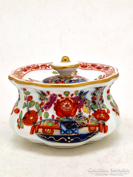 Meissen Porcelain Kakeimon Flower Inkpot with Lid 5.5cm 18th Century