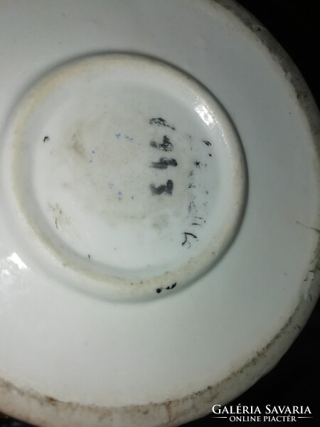 1943 as porcelán virágok kaspóba néhol a szirmai hibásak a képeken látható