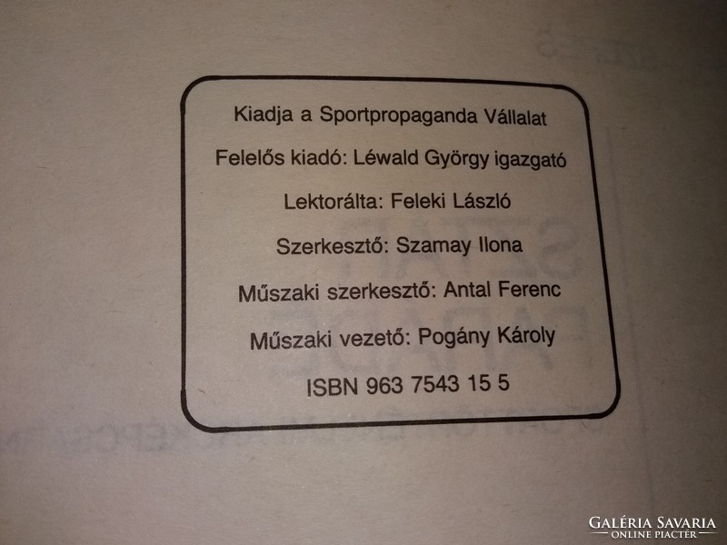 1985. Peterdi Pál - Szepes György : Sztár parádé  KARIKATÚRÁK könyv a képek szerint SPORTPROPAGANDA