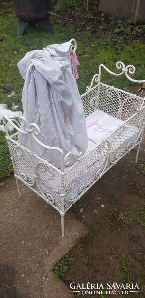 Régi vas játék ágy....kb 60 cm...