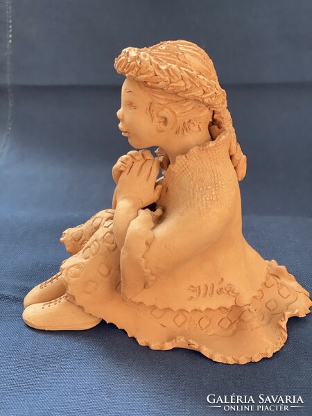 Illár Erzsébet terrakotta szobor, figura