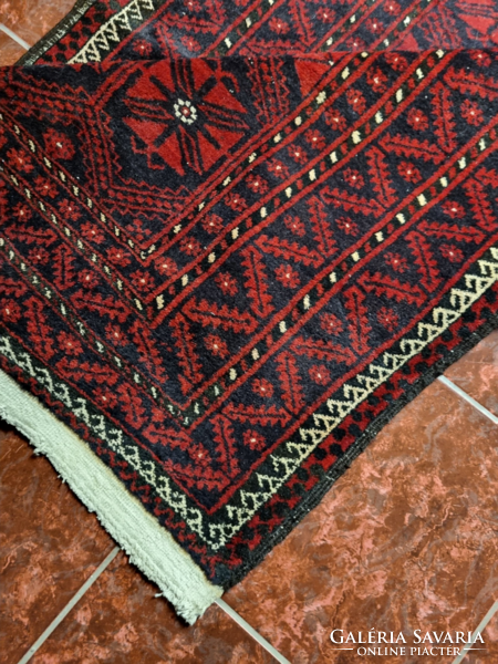 IRÁNI BELUDJ szőnyeg, 214x114 cm