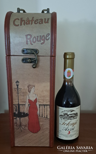 Születésnapra, évfordulóra: 38 éves, 3 puttonyos tokaji szú bor,  ajándék dobozzal együtt 1988. évi