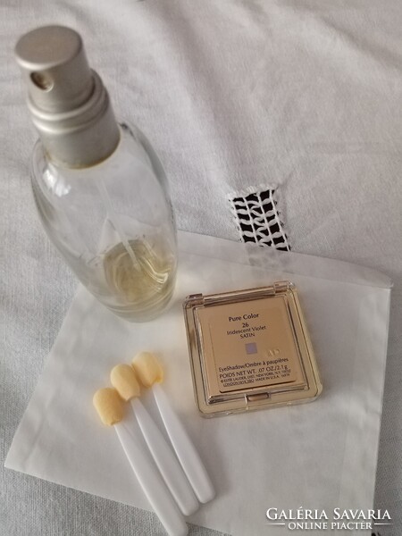 Estée Lauder kölni / parfüm   és   szemhéjfesték