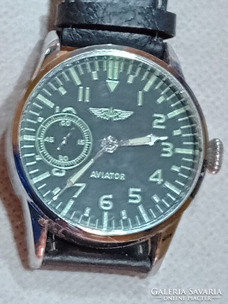 Aviator Molnia beépítés ,szervizelt szerkezettel ,szép tokkal és számlappal .