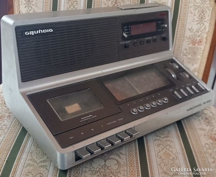 GRUNDIG RÁDIÓS MAGNÓ RF 830