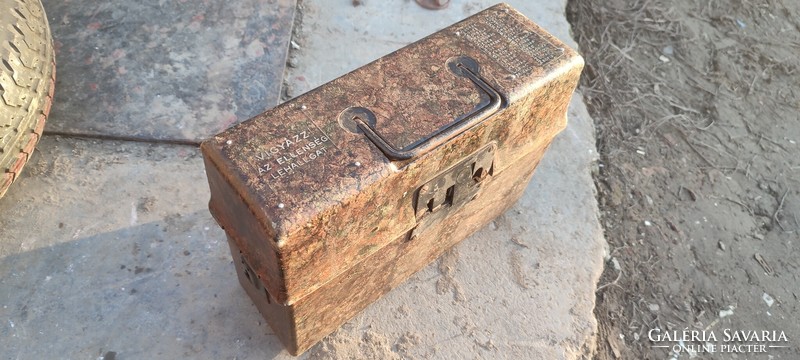 Katonai , military telefon , vigyázz az ellenség lehallgat !