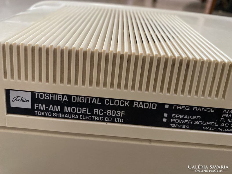 Toshiba lapozós, ébresztő órás rádió