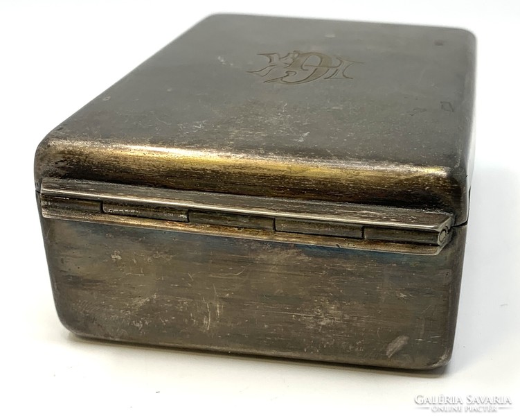 Ezüstözött jelzett Sandrik szivartartó doboz fa belsővel KGY monogrammal RZ
