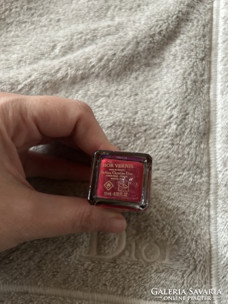 Dior körömlakk gél hatás piros