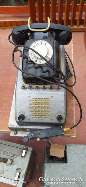 Retró katonai telefon