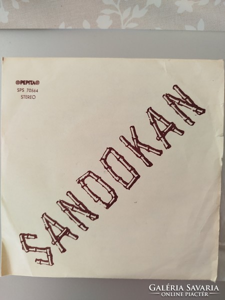 Sandokan Neoton Família