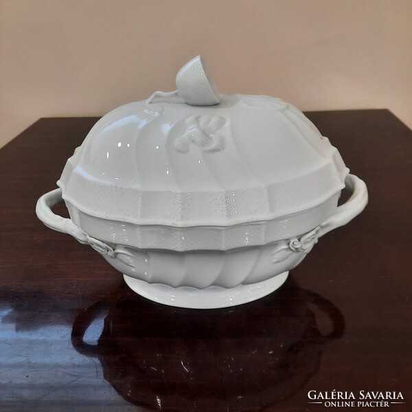 Fehér Herendi porcelán leveses tál citrom fogós fedővel