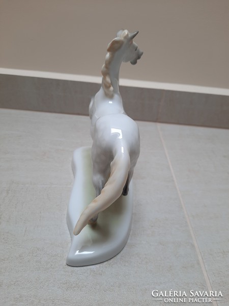 Herendi porcelán ló, paripa, csikó figura