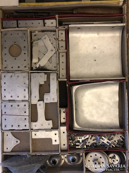 Technokid fémépítő játék, katalógussal, dobozban