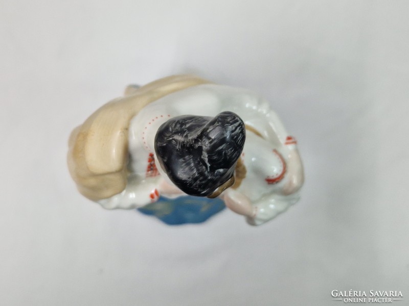 Nagyméretű Polonne szovjet porcelán népviseletes fiú és lány figura hibátlan állapotban 28 cm. magas