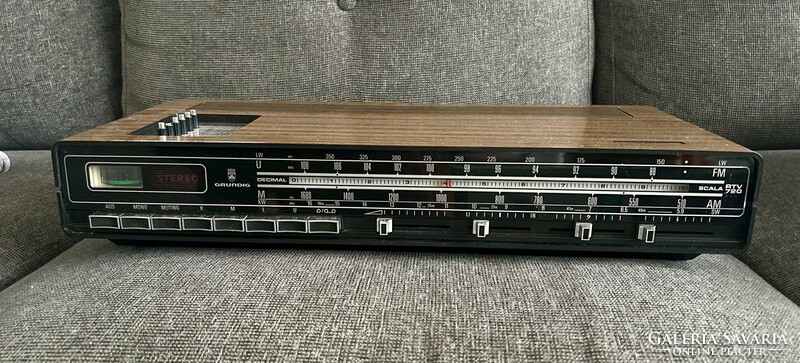 Vintage Grundig RTV 720  rádió