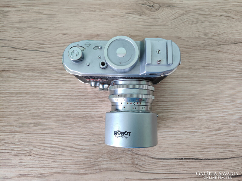 Robot Junior filmes fényképezőgép Schneider-Kreuznach Xenon f1.9 40mm objektívvel