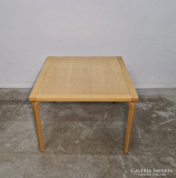 Jelzett dán lerakóasztal, dohányzóasztal plywood, hajlított