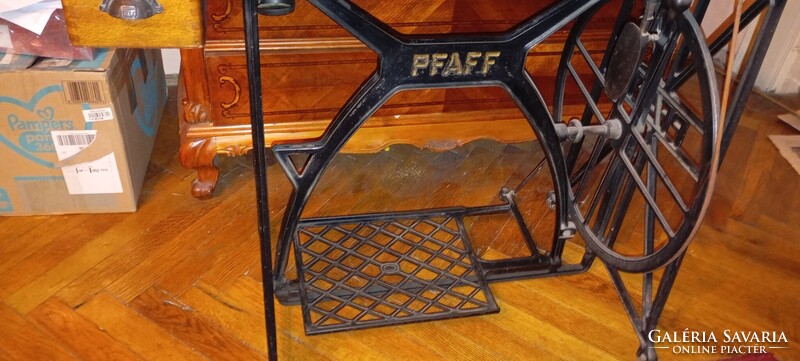 Pfaff varrógép