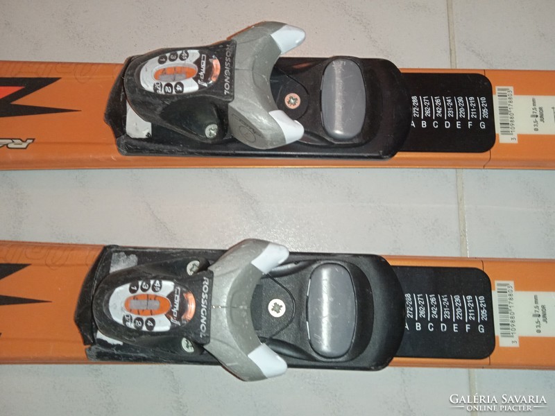 Rossignol Radical junior síléc gyári kötéssel, 130cm, carving síléc, élezett, tökéletes talprésszel
