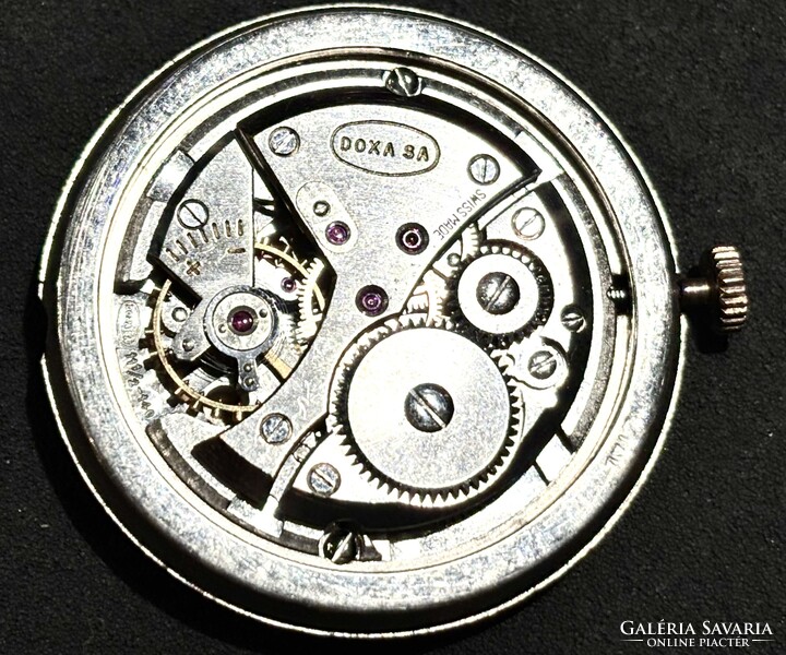14K Rosé arany gyári tokos 1958-as Doxa saját gyári dobozában, szép számlap, Hirsch szíj 35 mm k.n.